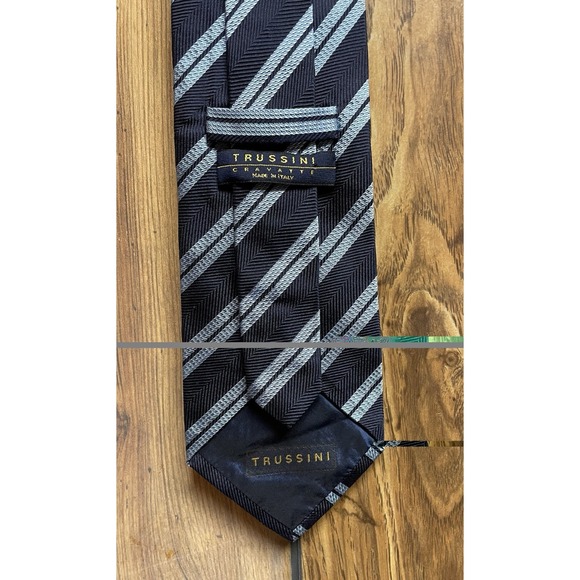 Trussini Cravatte Tie Mens Made in Italy Silk Necktie Blue Striped 4" - Picture 5 of 6